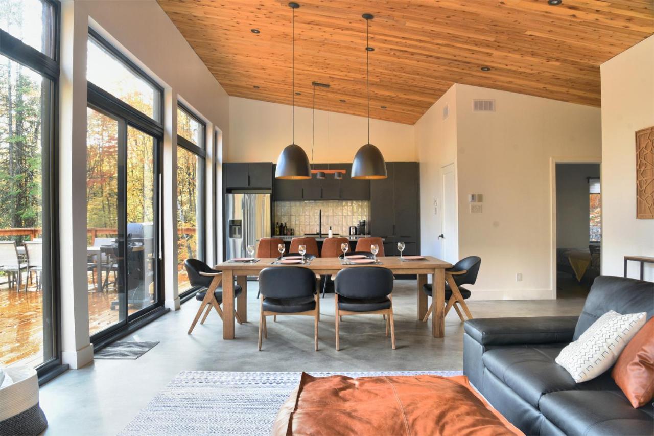 Kallm-Mont-Tremblant Chalet With Hot Tub, Pond & Beach On Private 7Acre Estate Lac-Superieur Buitenkant foto