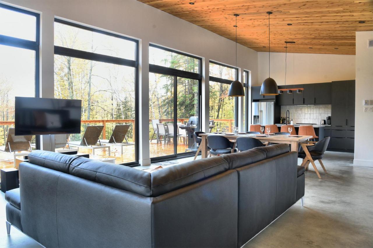 Kallm-Mont-Tremblant Chalet With Hot Tub, Pond & Beach On Private 7Acre Estate Lac-Superieur Buitenkant foto