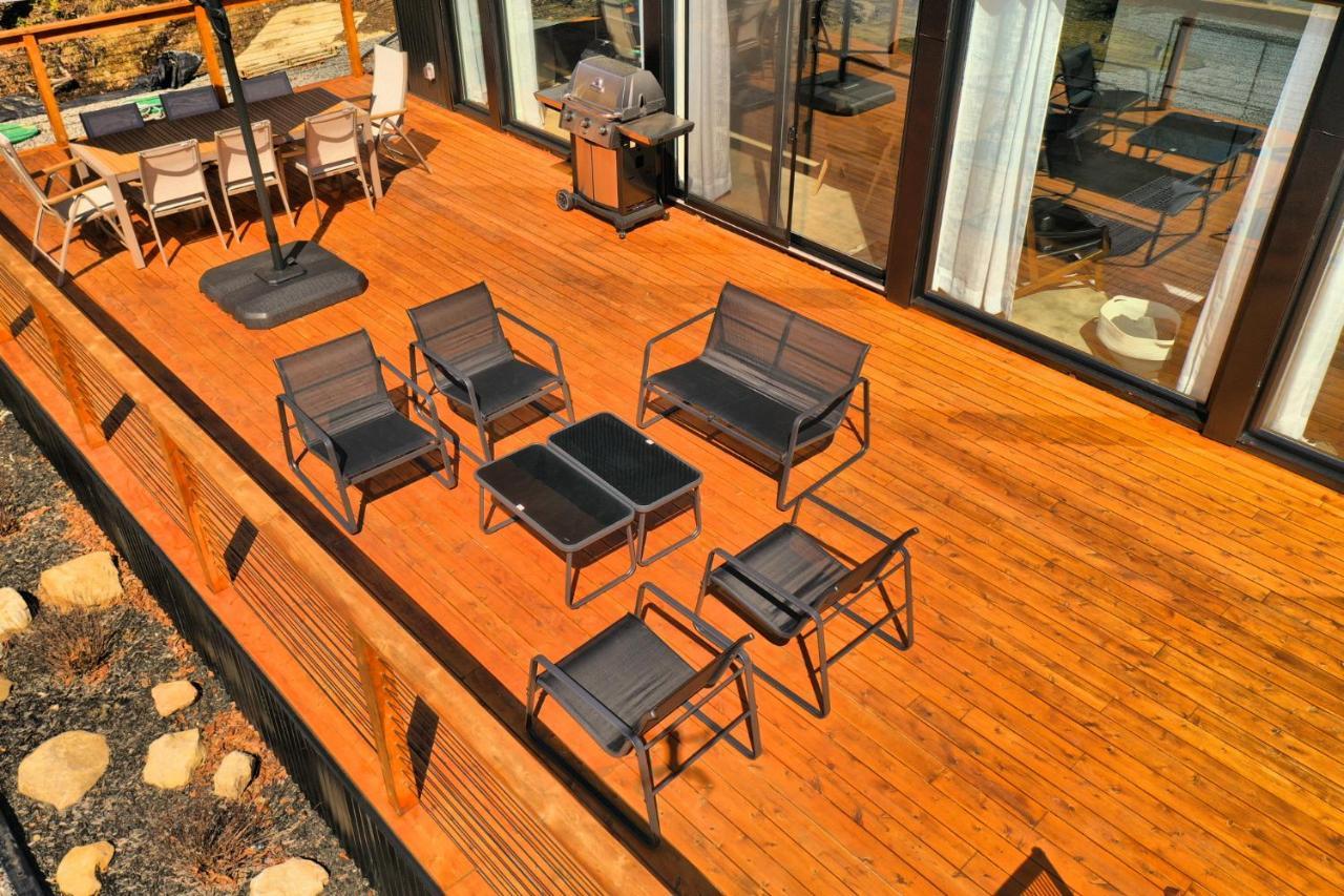 Kallm-Mont-Tremblant Chalet With Hot Tub, Pond & Beach On Private 7Acre Estate Lac-Superieur Buitenkant foto