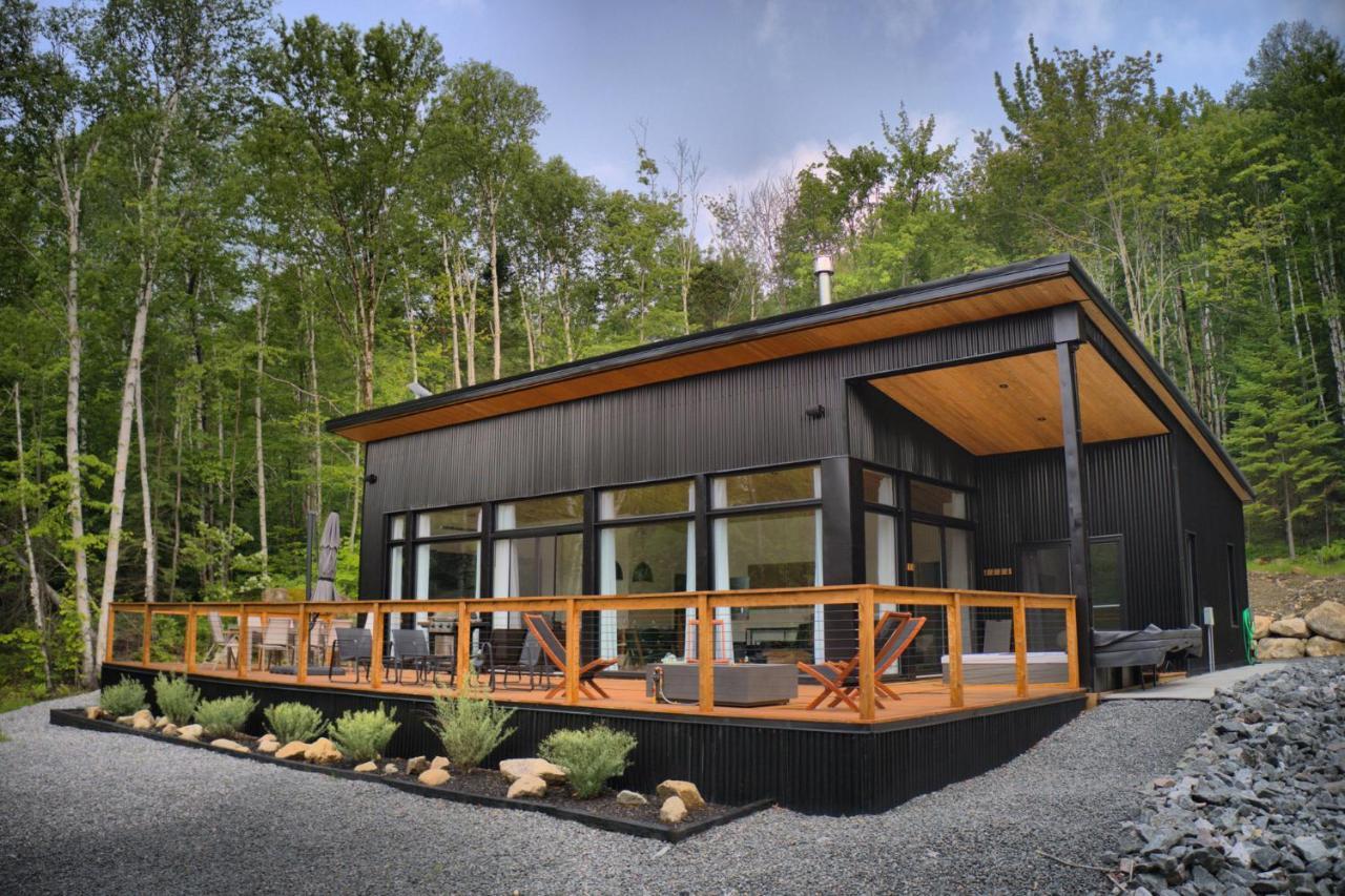 Kallm-Mont-Tremblant Chalet With Hot Tub, Pond & Beach On Private 7Acre Estate Lac-Superieur Buitenkant foto