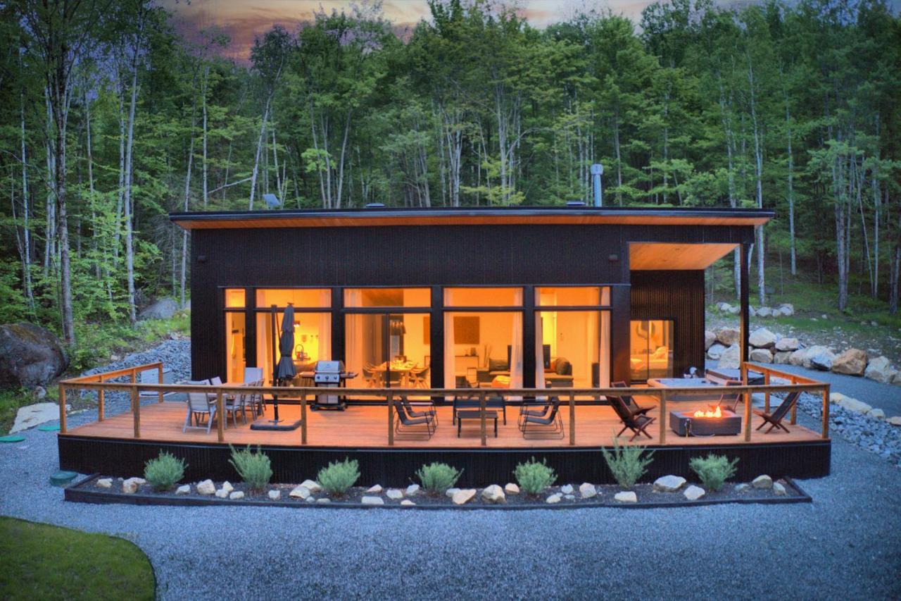 Kallm-Mont-Tremblant Chalet With Hot Tub, Pond & Beach On Private 7Acre Estate Lac-Superieur Buitenkant foto