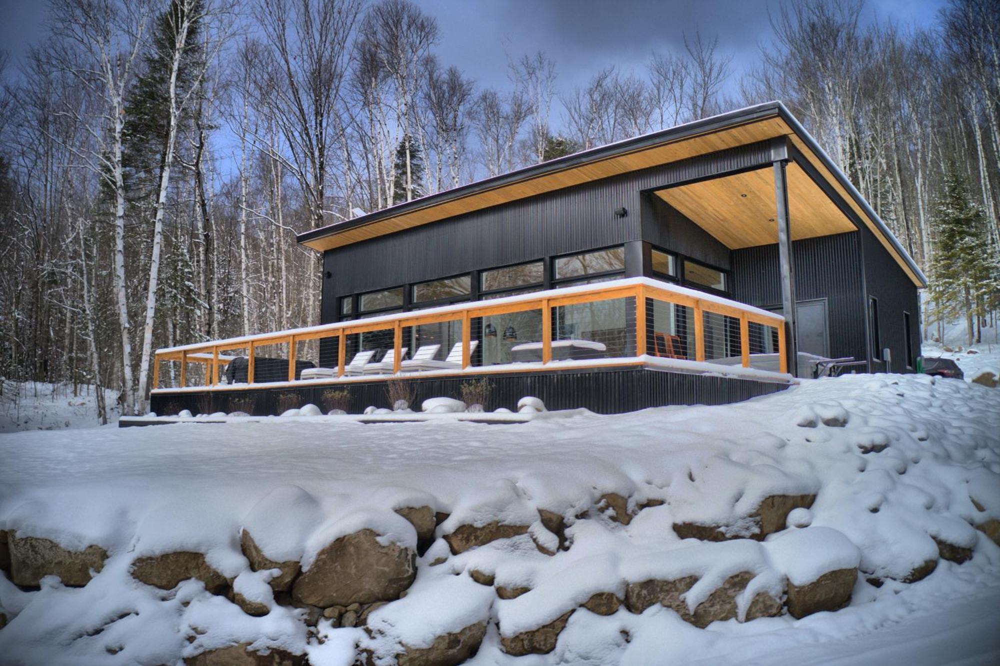 Kallm-Mont-Tremblant Chalet With Hot Tub, Pond & Beach On Private 7Acre Estate Lac-Superieur Buitenkant foto